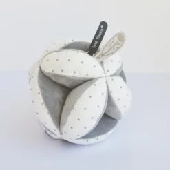 Balle De Préhension Avec Hochet -Bébé Produits Boutique 3700335235586 3700335235586 6BaseMedia 550Wx550H