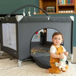 Parc Pliant Prism Sophie La Girafe -Bébé Produits Boutique 550Wx550H 3496181212092 5