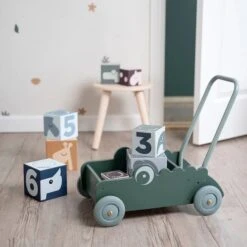 Done By Deer Cubes à Empiler Deer Friends -Bébé Produits Boutique 5712643018452 5712643018452 3BaseMedia 550Wx550H